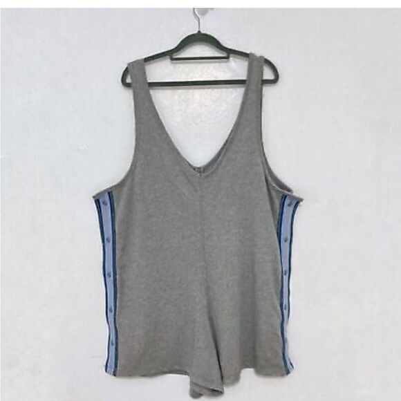 NWOT FP Movement Varsity Stripe Snap Fleece Romper L - Picture 7 of 9